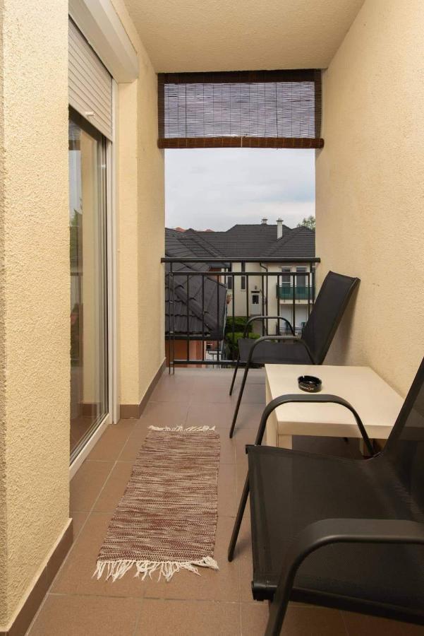 Greta Apartman Hajduszoboszlo Bagian luar foto